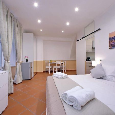 Trevi Feddy'S Apartment โรม ภายนอก รูปภาพ